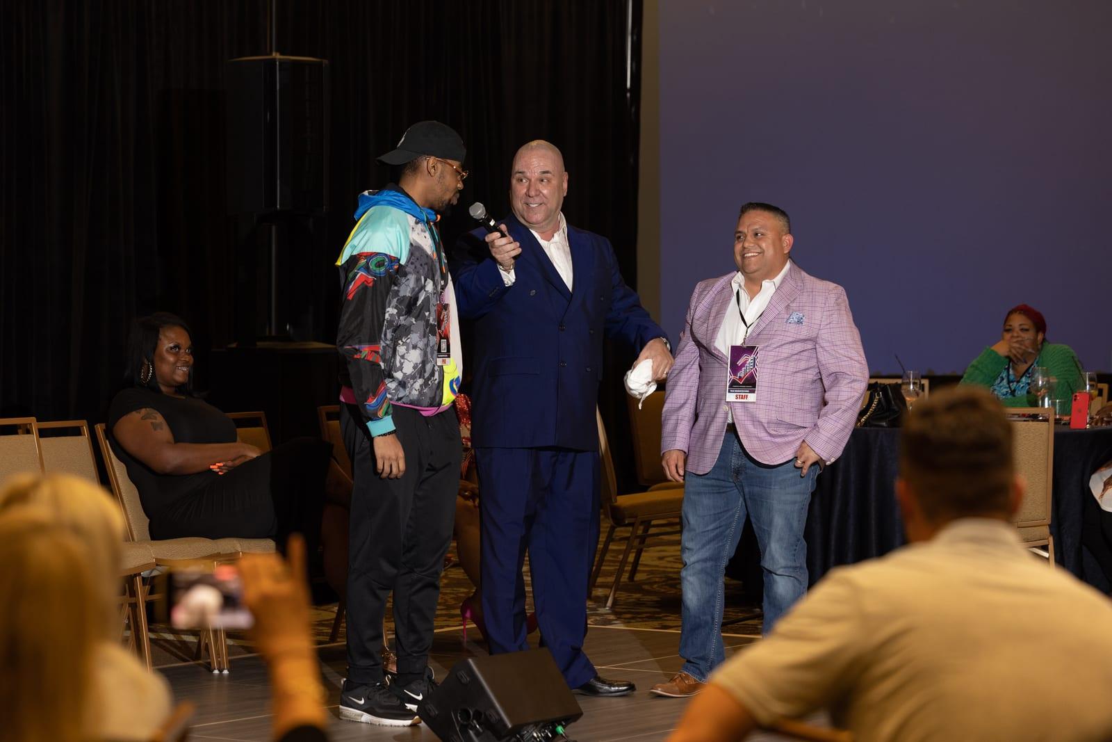 Maverick room — interaction on stage
